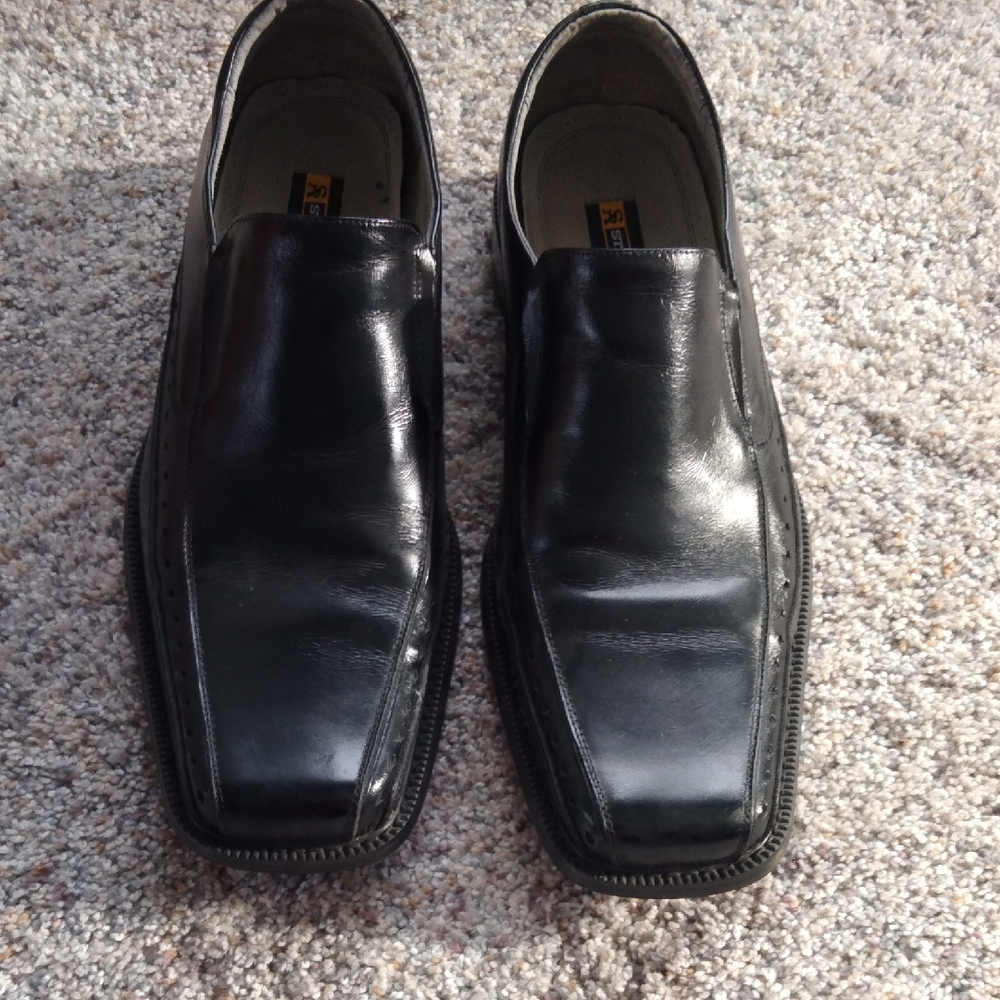 Men's Black Leather Slip-On Shoes Size 11